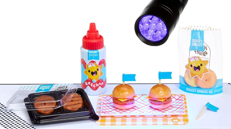 MGA's Miniverse MGA’s Miniverse Make It Mini Foods Café Series 5 Surprise, Collectible DIY Resin Snack & Dessert Replicas with Ingredients, Recipe Card, Accessories & Display, 8 to Collect- 546801 - Image 2